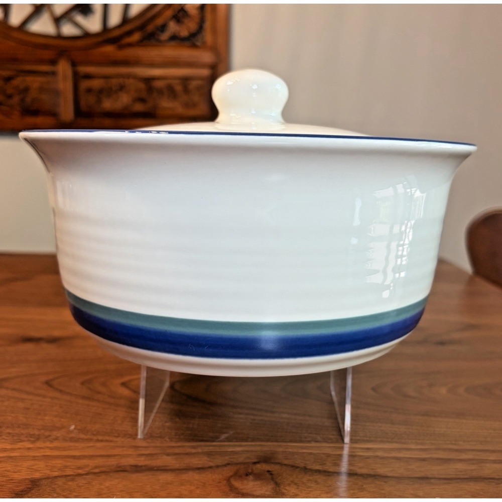 Pfaltzgraff Juniper 2 Quart Round Stoneware Casserole Dish with Lid USA Vintage